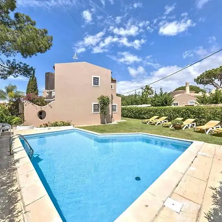 Private Pool Walking Distance To Local Amenities