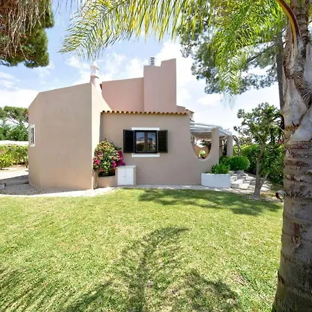 Private Pool Walking Distance To Local Amenities * Quarteira
